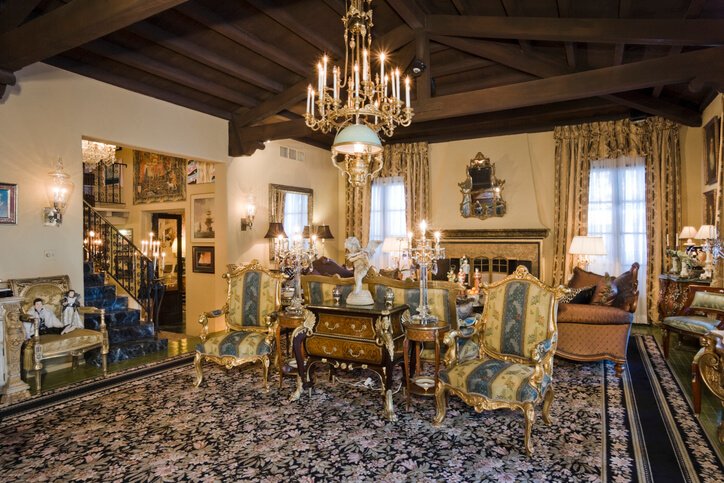 Vintage antiques buyers West Palm Beach. Updated 2025